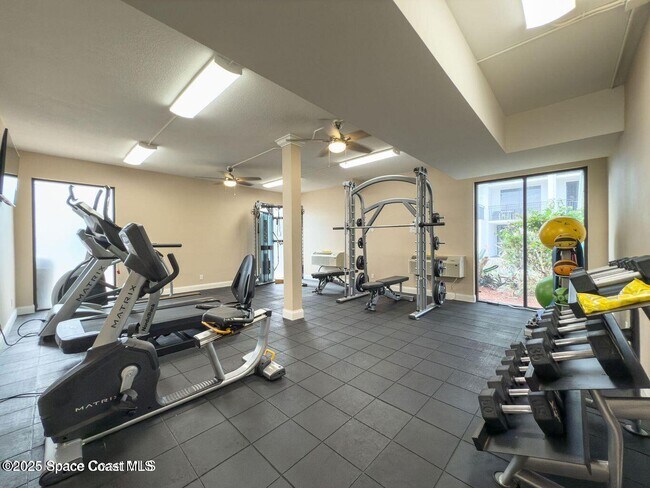 Building Photo - 2100 N Atlantic Ave