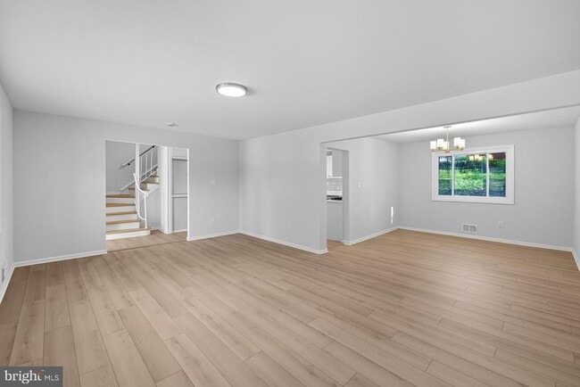 Building Photo - 210 Lastner Ln