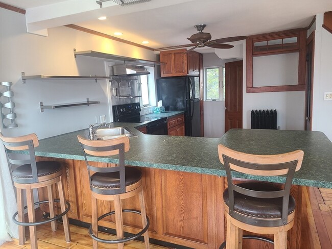 Building Photo - 30 South St