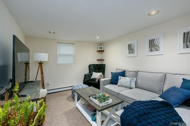 Building Photo - 250 N Rutherford Ave