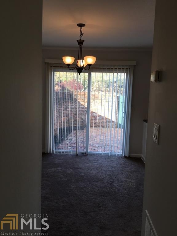 Building Photo - 3121 Colonial Way