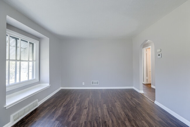 Building Photo - 3717 N 42nd St
