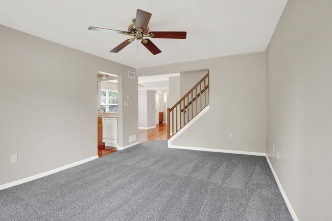 Building Photo - $1,750 Derry Twp School townhome for rent