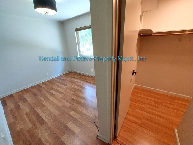 Building Photo - Beautifully Updated Capitola Shores 2 Bedroom/1 Bathroom
