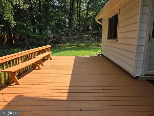 Building Photo - 111 Tamarisk Ct