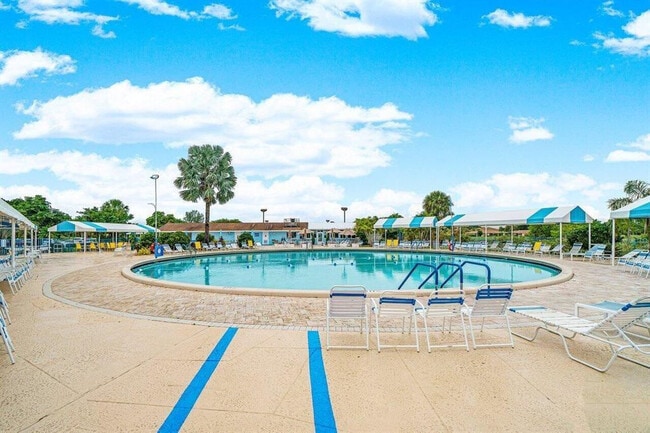 Building Photo - 13765 Flora Pl