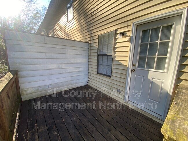 Building Photo - 3054 Destin Cir