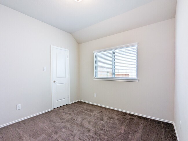 Building Photo - 20726 Bulbine Vly Dr