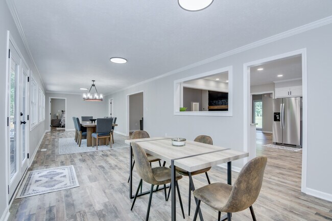 Building Photo - 219 Jasper Rd