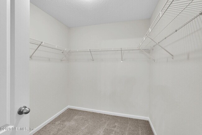 Building Photo - 1983 Pebble Point Dr