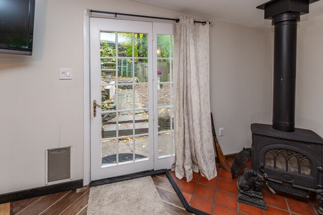 Building Photo - 59 S Franklin St