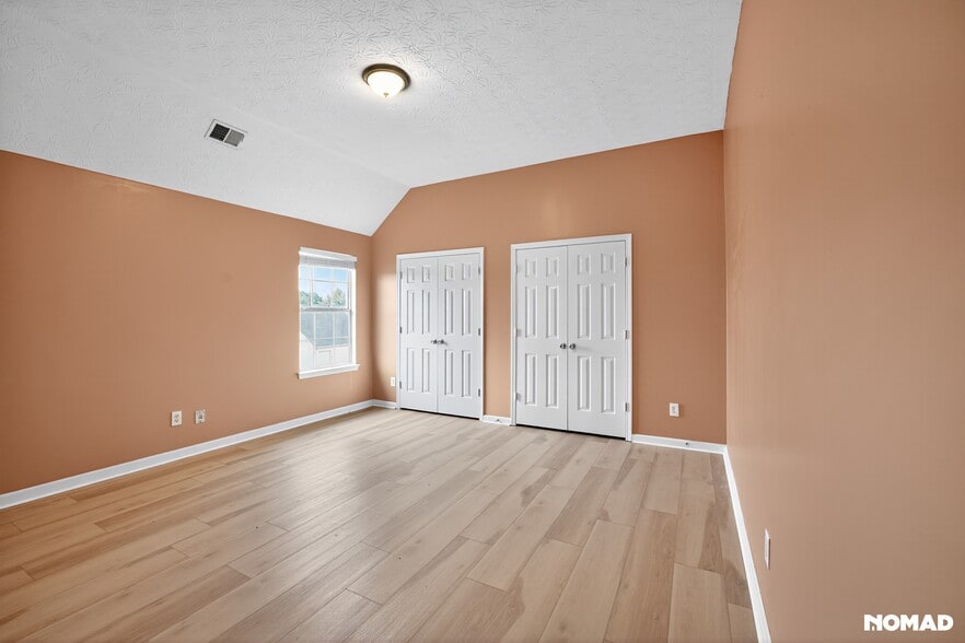 Building Photo - 395 Lamont Ln