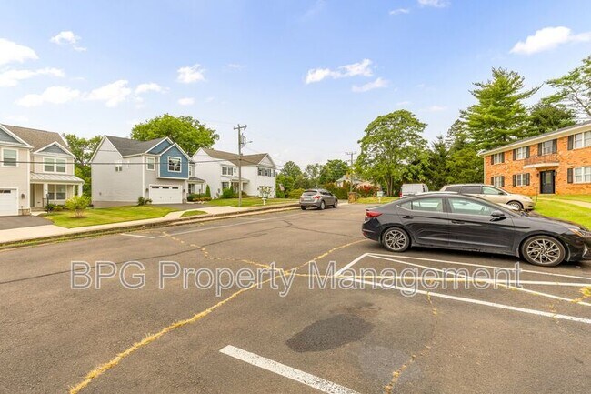 Building Photo - 45 Washington St