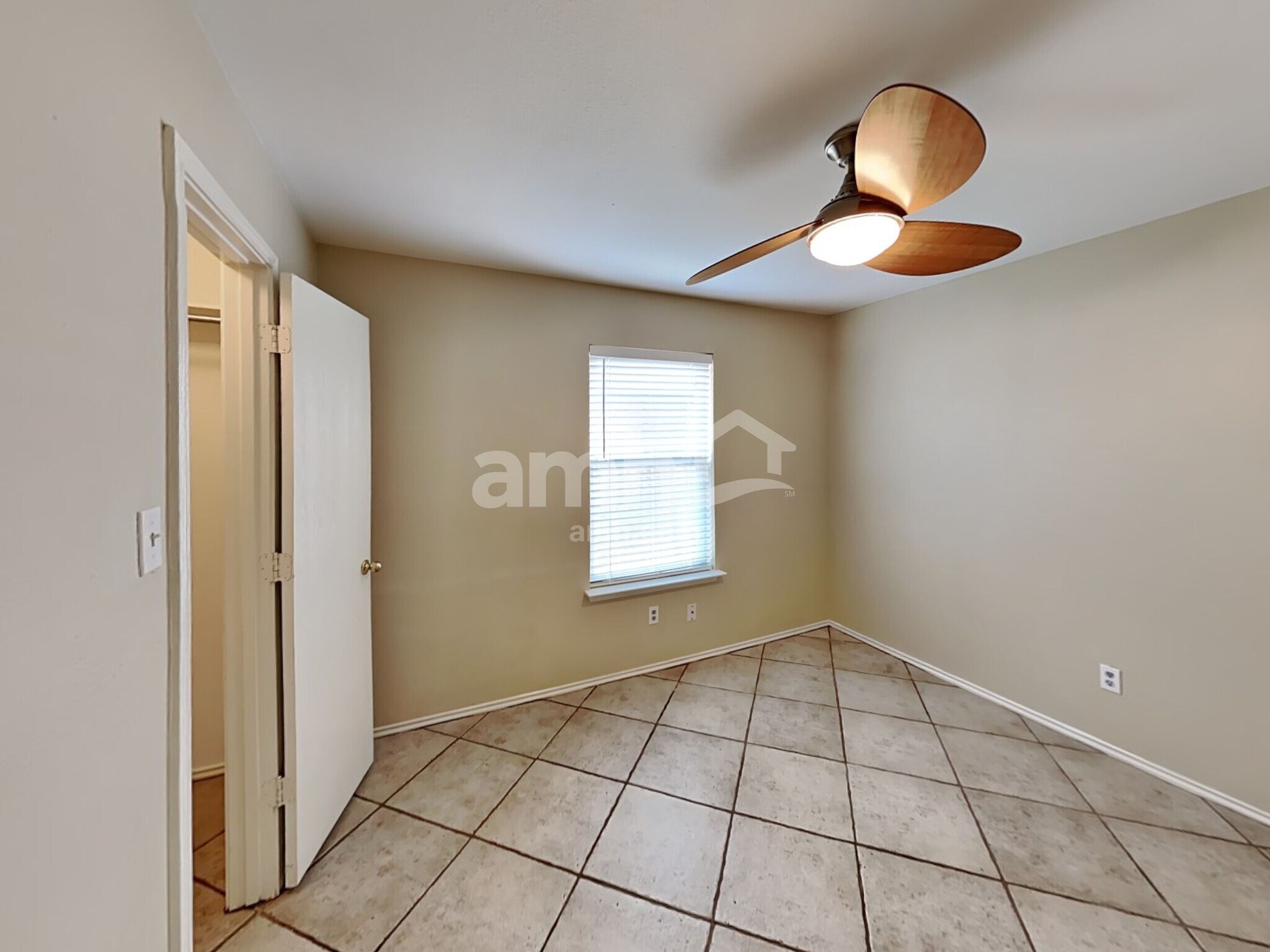 Building Photo - 10711 N Shaenridge