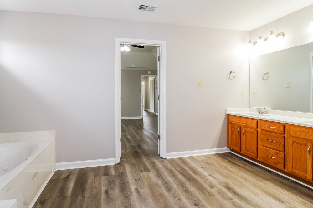 Building Photo - 9355 Helmsley Dr