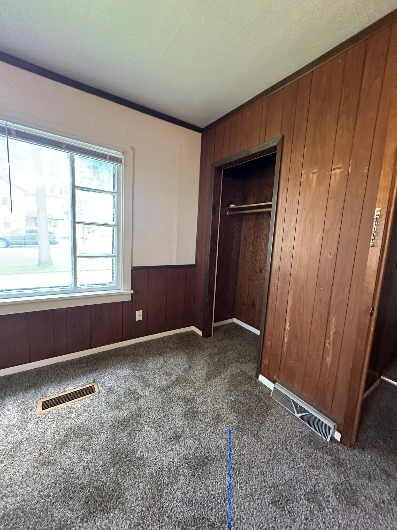 Building Photo - 528 Niagara St