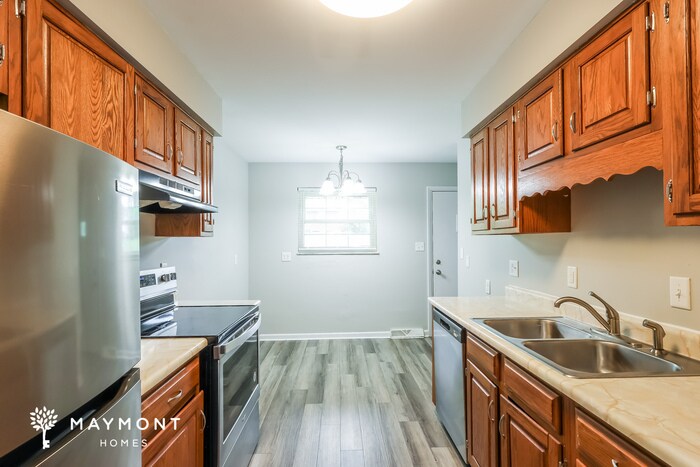 Building Photo - 650 Cranford Dr