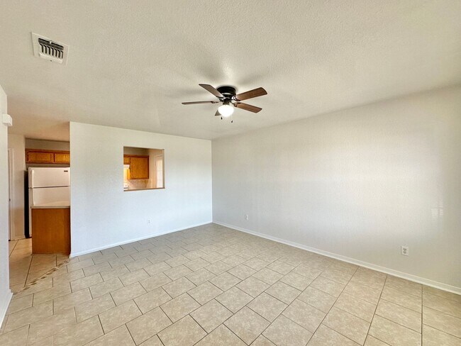 Building Photo - 2608 Seabiscuit Dr