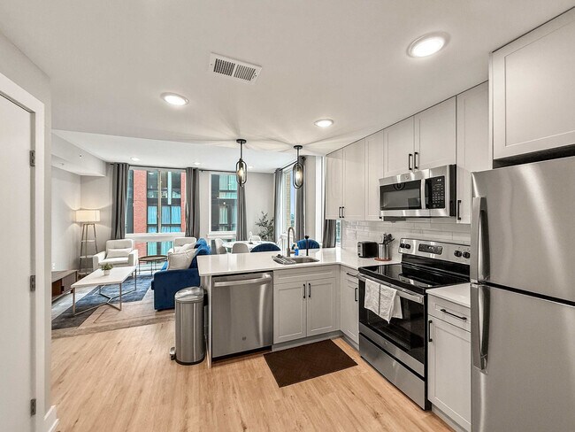 Building Photo - 626 N Delaware Ave