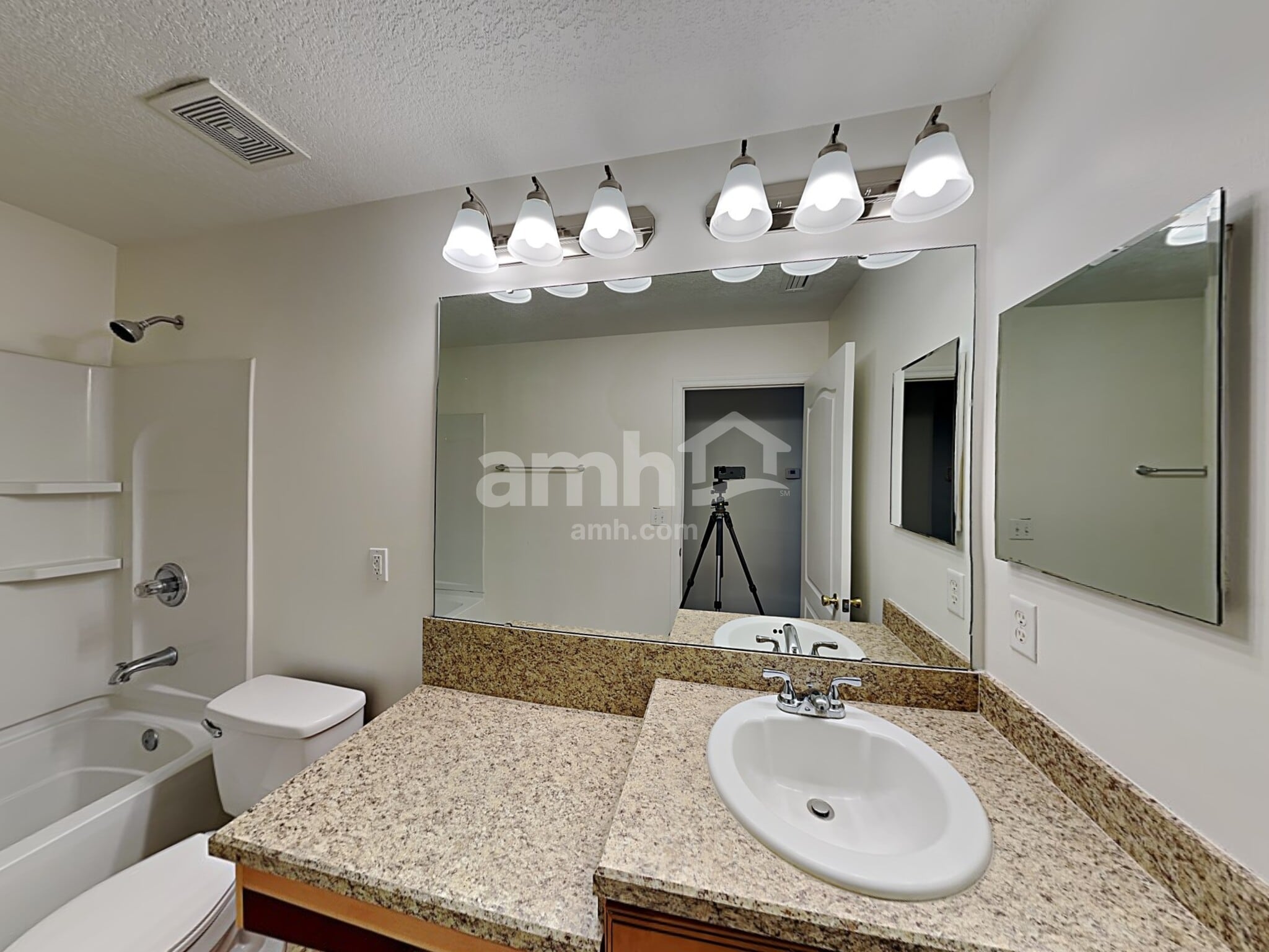 Building Photo - 1236 Nochaway Dr