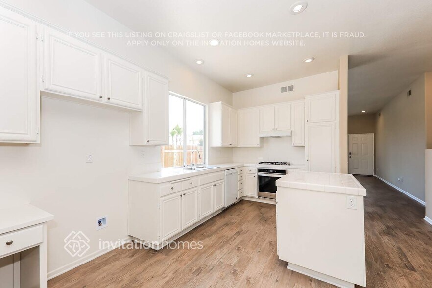 Building Photo - 8935 Niagara Ct