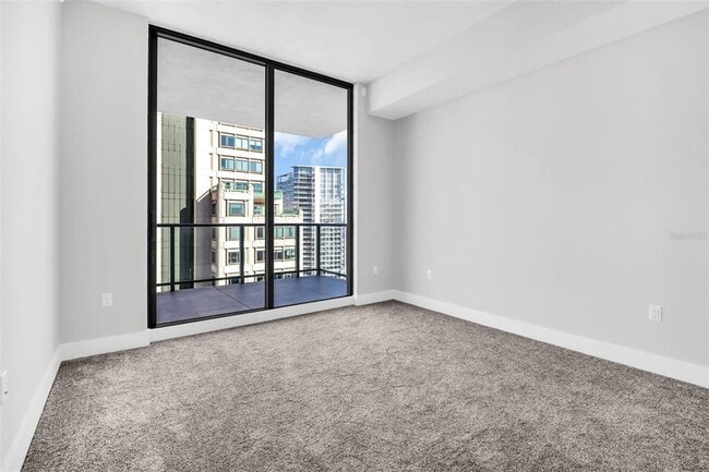 Building Photo - 275 1st Ave S