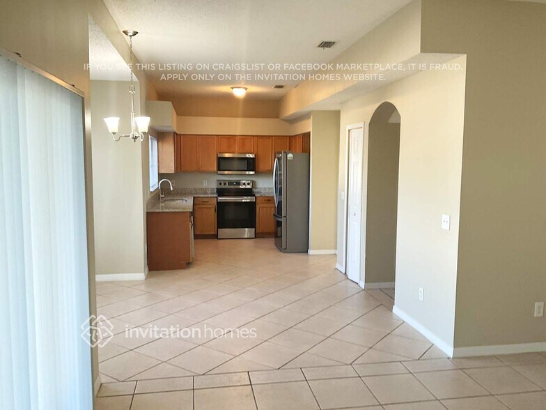 Building Photo - 12619 Longcrest Dr