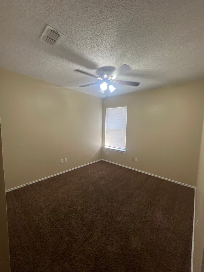 Building Photo - COZY 3/2/2 Fort Worth Home