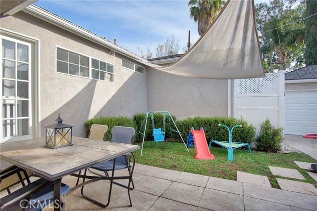 Building Photo - 4856 Riverton Ave