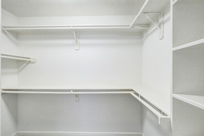 Building Photo - 6310 Macquarie Dr