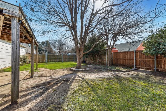 Building Photo - 4154 Emerson Dr