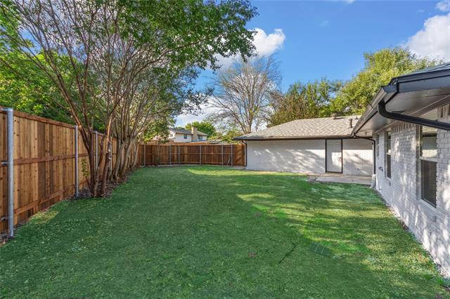 Building Photo - 2405 Roundrock Trail