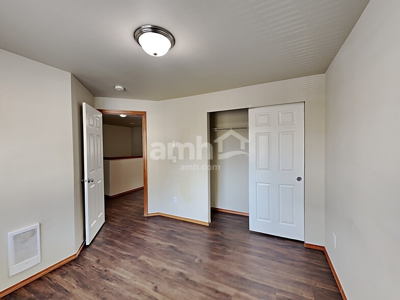 Building Photo - 5224 166th St Ct E