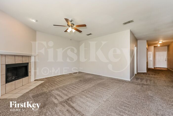 Building Photo - 5945 Iris Dr