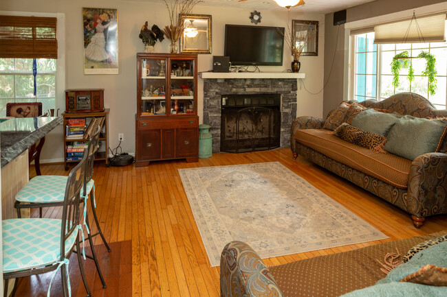 Open concept living room with plush couches - 2665 Merry Rd