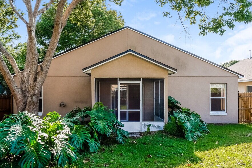 Building Photo - 4166 Shadow Creek Cir