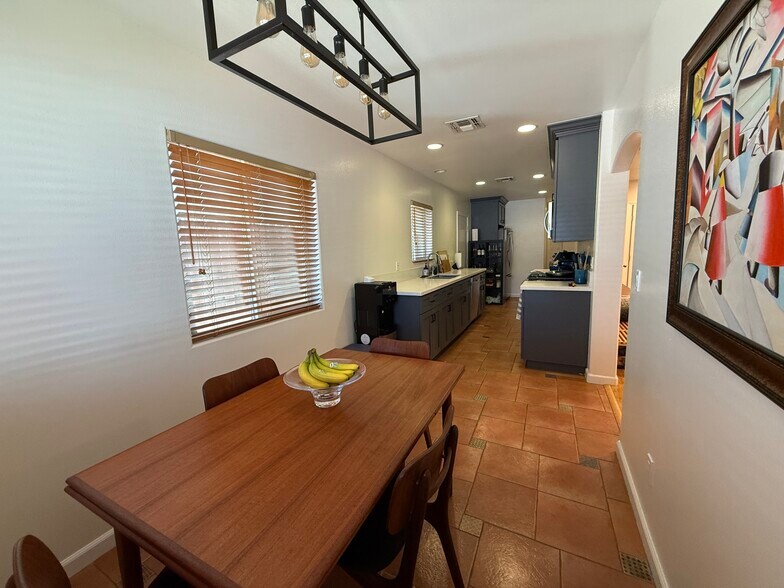Building Photo - 4907 S Centinela Ave