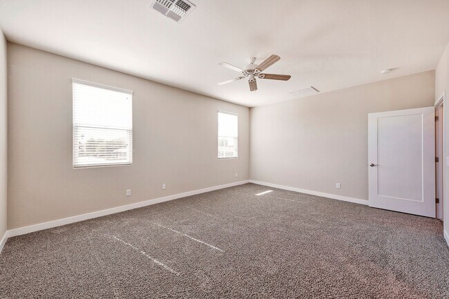 Building Photo - 2327 S Wycliff Cir