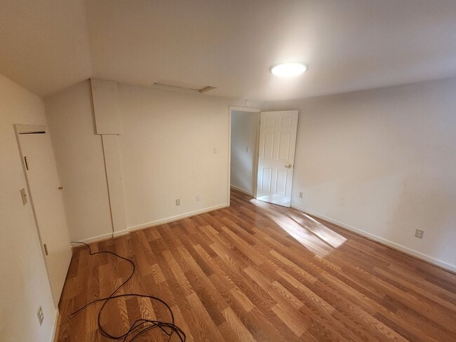 Building Photo - New to the Rental Market! Custom 3 Bdrm Hm w/Garage