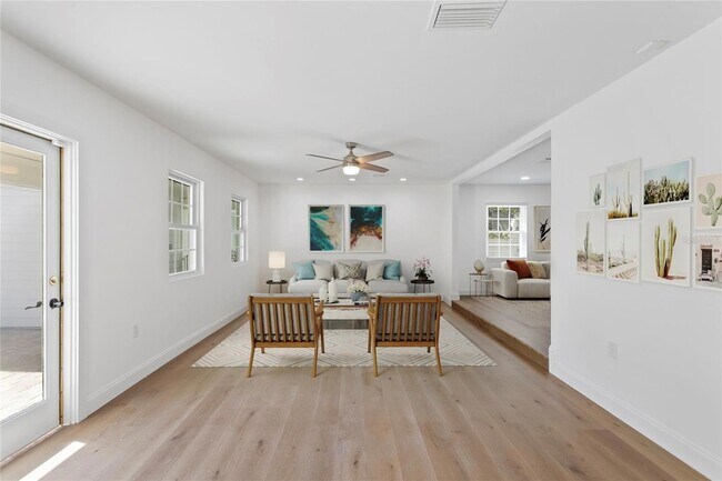 Building Photo - 4704 W Brookwood Dr
