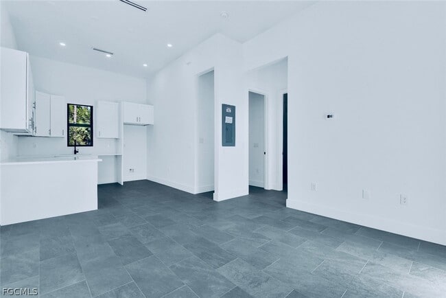 Building Photo - 1603 East 14th Street