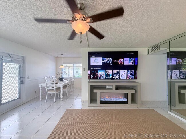 Building Photo - 52 Mansfield Dr