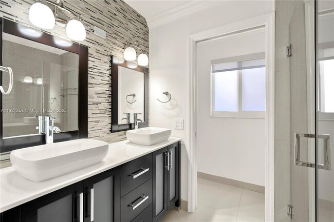 Building Photo - 11377 SW 74th St