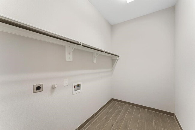 Building Photo - 2311 Jitterbug Ln