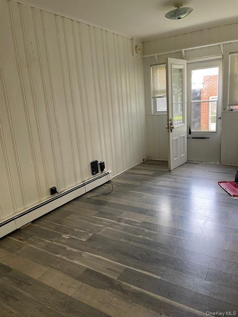 Building Photo - 175 Main St