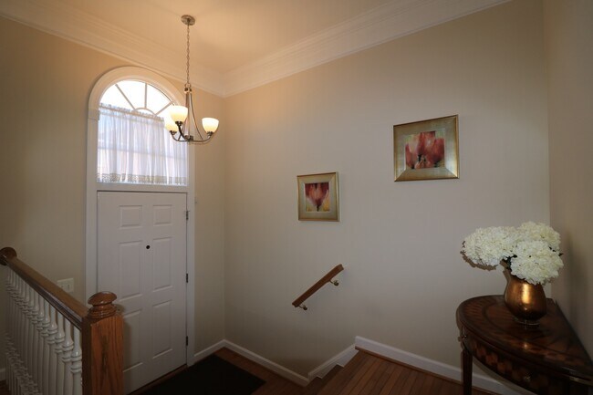 Building Photo - "Coming Soon" Luxury 4 Level Picturesque T...