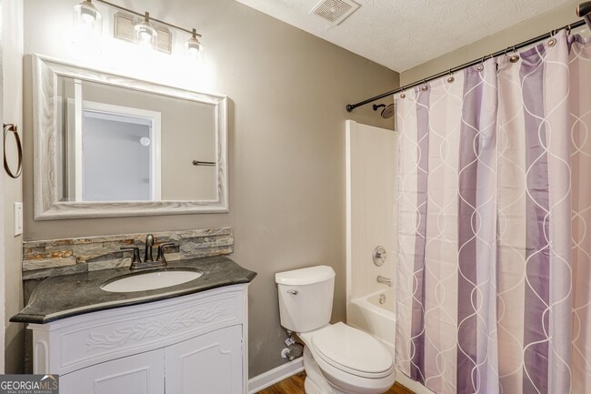 Building Photo - 130 Chastain Loop