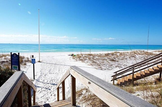 Building Photo - 125 Crystal Beach Dr