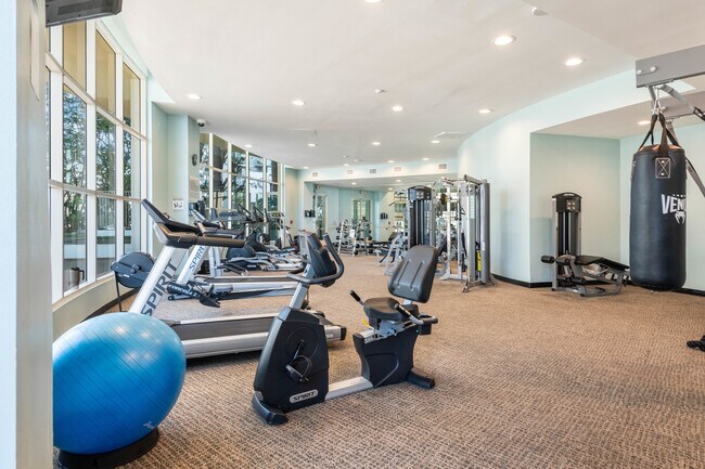 Building Photo - 700 E Ocean Blvd