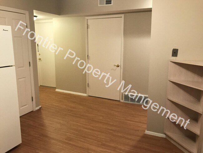 Building Photo - Coming Soon!! Quiet Affton 1bd/1ba Apartment!